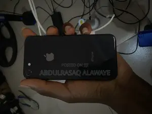 Photo - Apple iPhone 8 64 GB Black