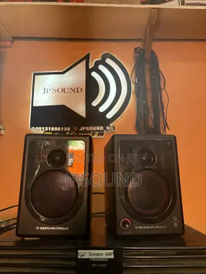 London Use Studio Monitor Speaker