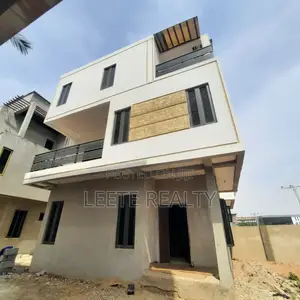 4bdrm Townhouse/Terrace in Jahi for sale