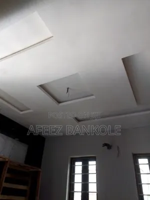 Pop Ceiling and Screeding