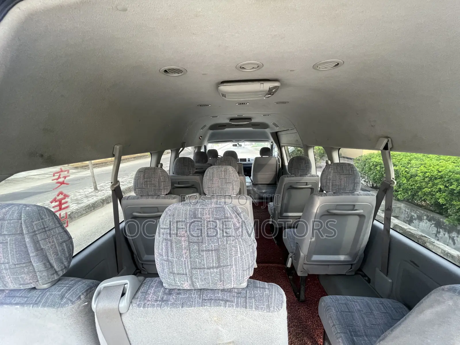 Toyota HiAce 2017 White