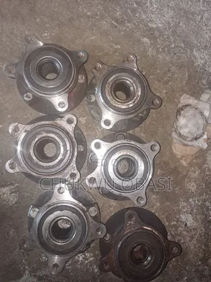 Front Hub for Lexus Car Is250 and Gs350