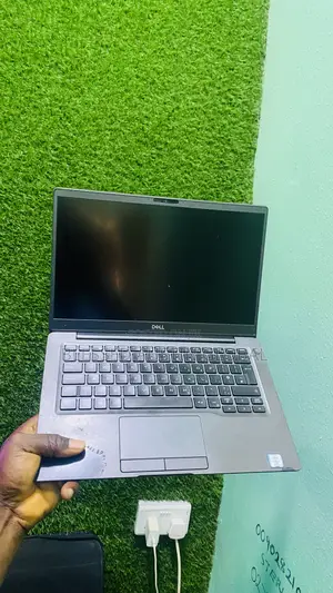 Laptop Dell Latitude 7300 8GB Intel Core I7 SSD 256GB