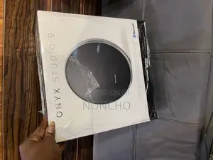 Onyx Studio 9