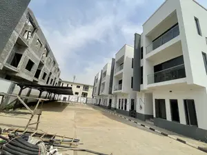 4bdrm Townhouse/Terrace in Jahi for sale