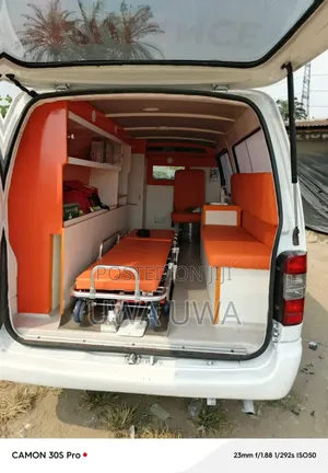 Ambulance Motor Convention, Builder, Producer.