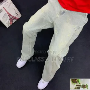 Photo - High Quality Luxury Men's Cargo Jeans 👖 Available In Store