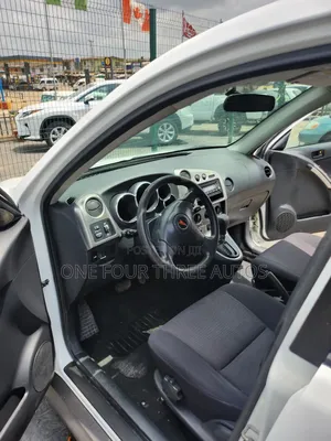 Pontiac Vibe AWD 2006 White