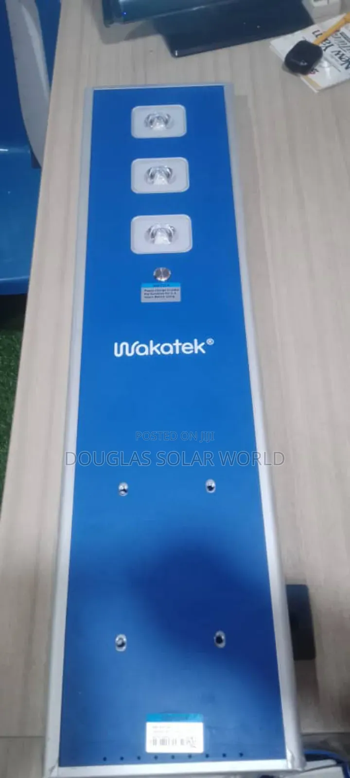 300w Wakatek Solar Street Light