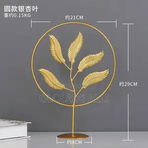 Round Shape Leaf Decorative Decor With Crystal Ball