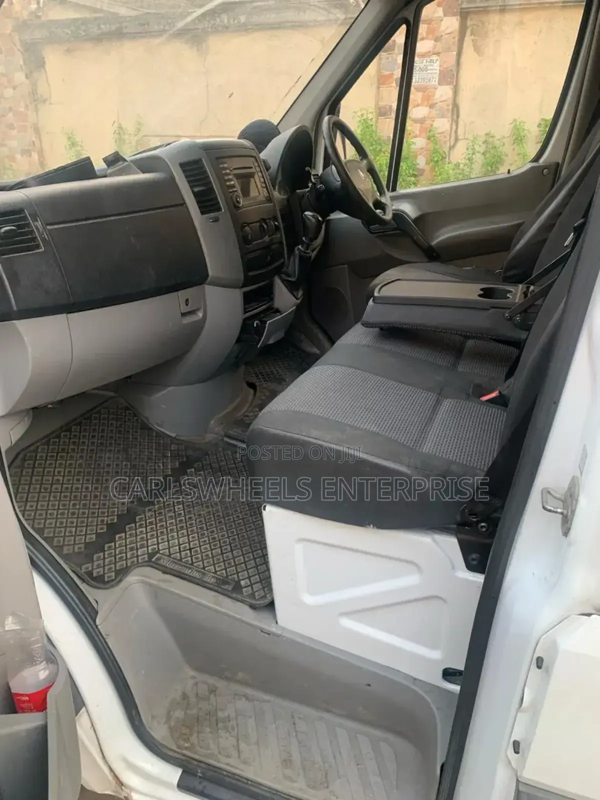 Mercedes-Benz Sprinter 2013 White