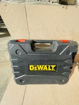 Dewalt Impact Wrench 1/2” Drive
