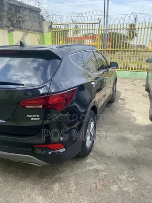 Hyundai Santa Fe SE Ultimate AWD 2018 Black