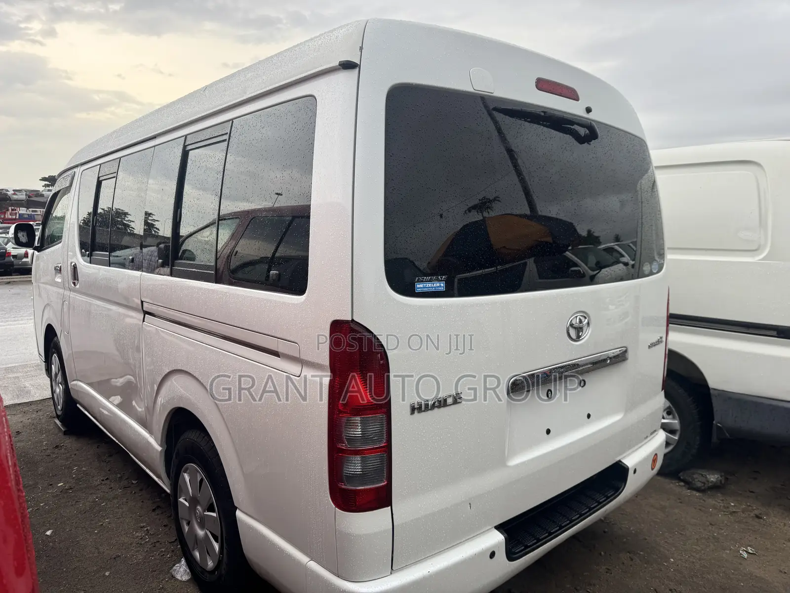 Toyota HiAce 2015 White