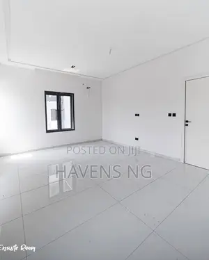 3bdrm Duplex in Lekki Phase 1 for sale