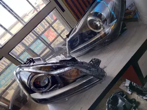 C300 2013 Set of Headlights