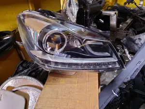 C300 2013 Passenger Side Led Headlights