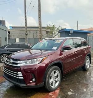 Toyota Highlander Limited 4dr SUV AWD (3.5L 6cyl 6A) 2014 Red