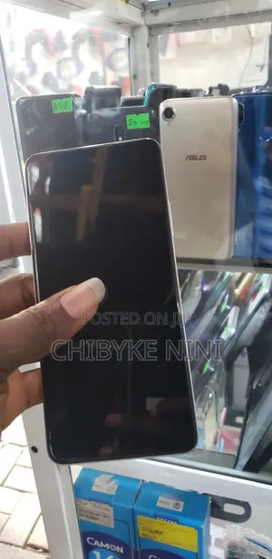 Infinix Smart 8 64 GB Silver