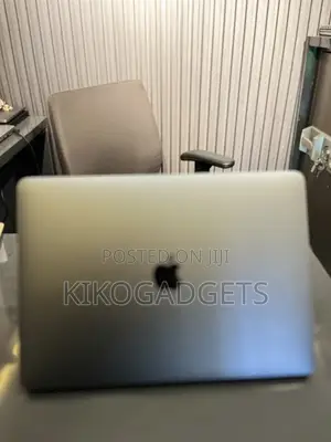 Laptop Apple MacBook Pro 2020 M1 8GB Apple M1 SSD 512GB