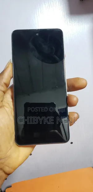 Infinix Smart 8 64 GB White