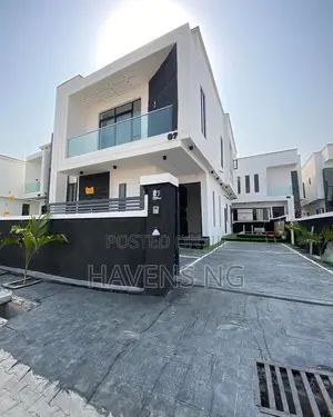 4bdrm Duplex in Ikota for sale
