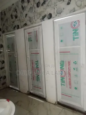 Aluminum Toilet Door