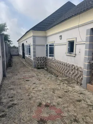 Photo - 4bdrm Bungalow in Ashaka Elebu Ibadan for sale