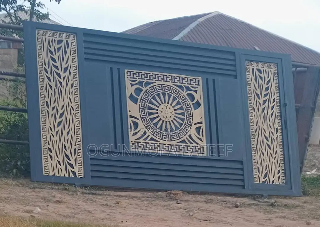Thick Iron Gate