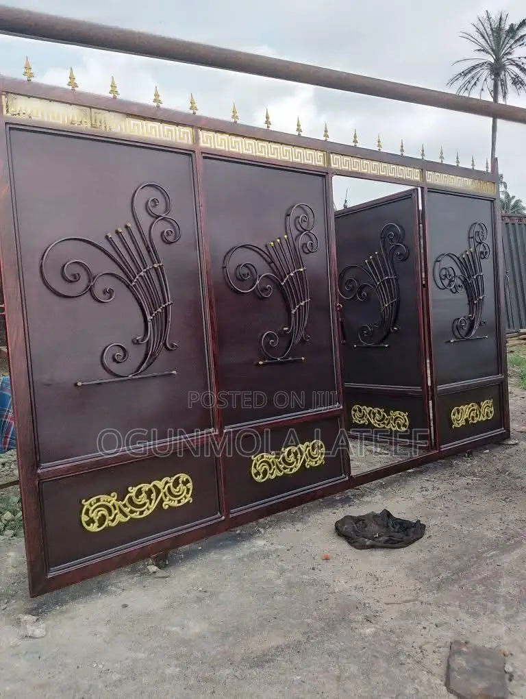 Fineless Iron Gate Brown