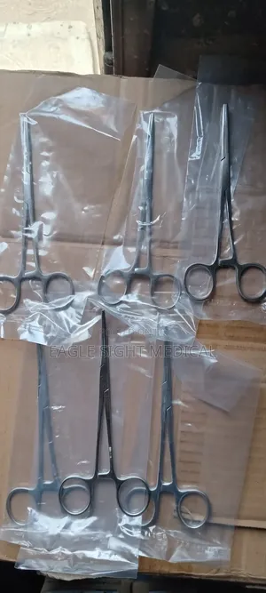Artery Hemostatic Forceps Straght And Curve Medium