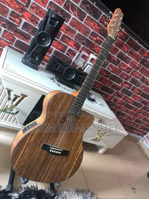Photo - Uk Used Electro Acoustic Guitar
