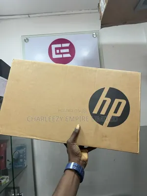 New Laptop HP 14S 8GB Intel Core i5 SSD 512GB