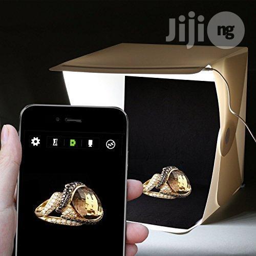 Products Light Box 40 X 40cm