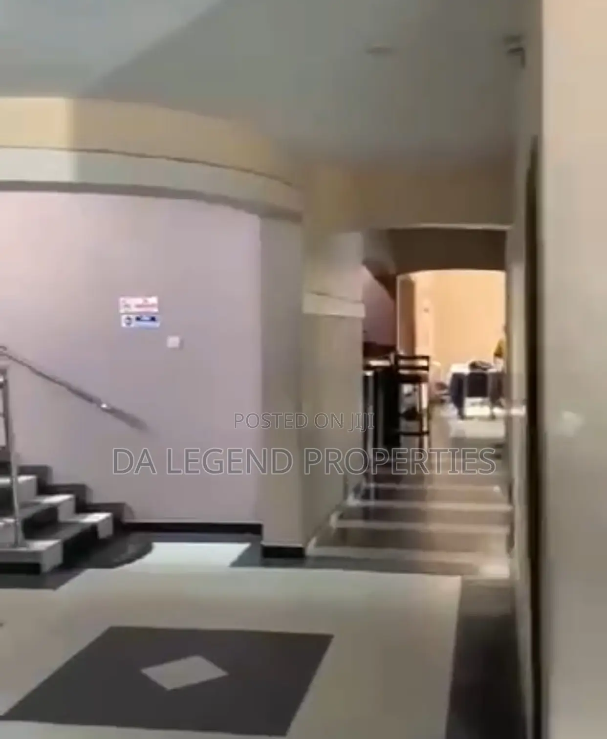 27 Rooms Hotel for Sale