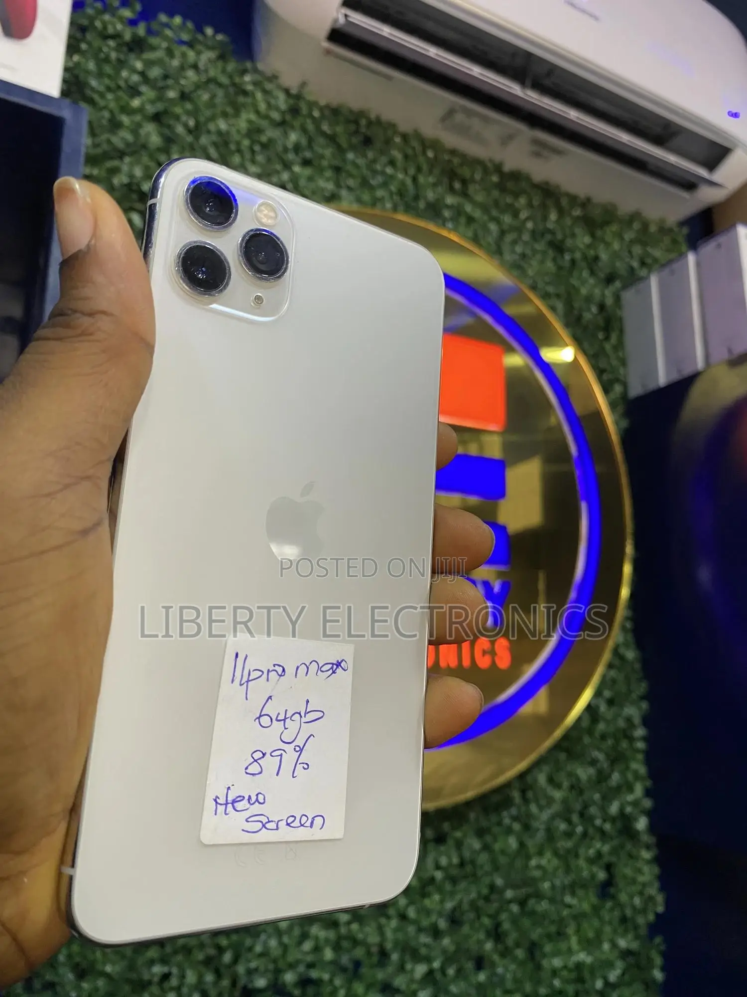 Apple iPhone 11 Pro Max 64 GB Gold