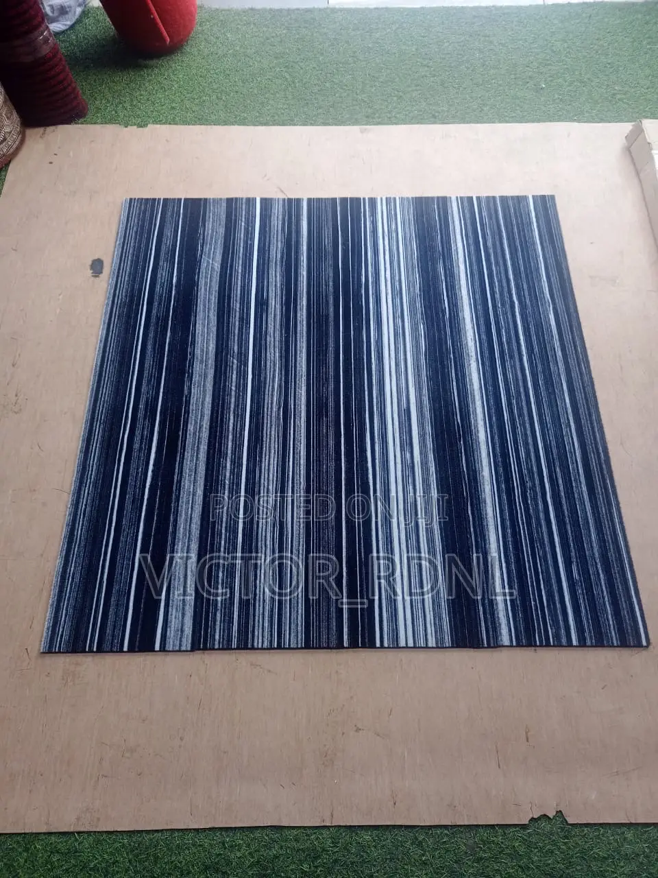 Elegant Carpet Tiles