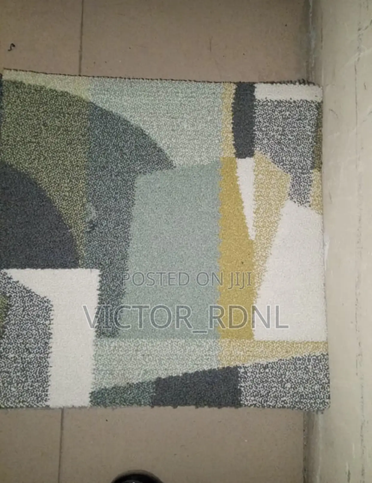 Elegant Carpet Tiles