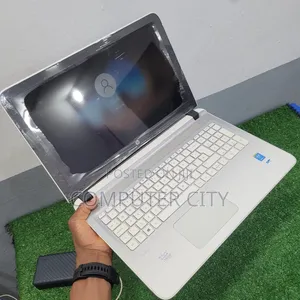 Photo - Laptop HP Pavilion 15 8GB Intel Core I3 HDD 1T