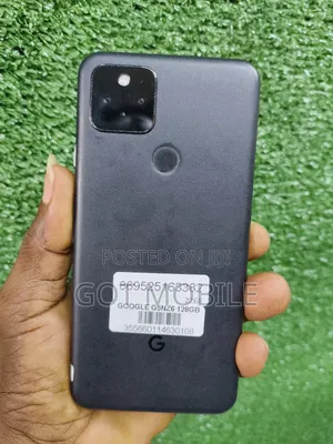 Photo - Google Pixel 5 128 GB Purple