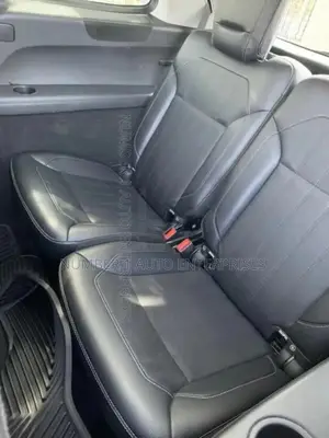 Mercedes-Benz GL-Class GL450 4MATIC 4dr SUV AWD (4.7L 8cyl Turbo 7A)