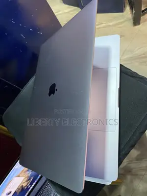 Laptop Apple MacBook Pro 2019 32GB Intel Core I7 SSD 512GB