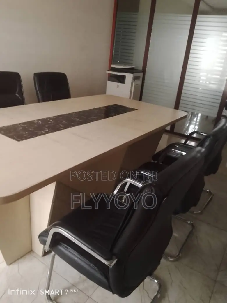 Shared Office Space to Let