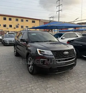 Ford Explorer Platinum AWD 2018 Gray