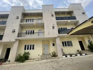 4bdrm Townhouse/Terrace in Jahi for sale