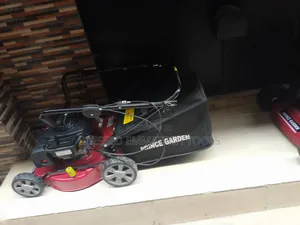 Stage Lawn Mower Machine