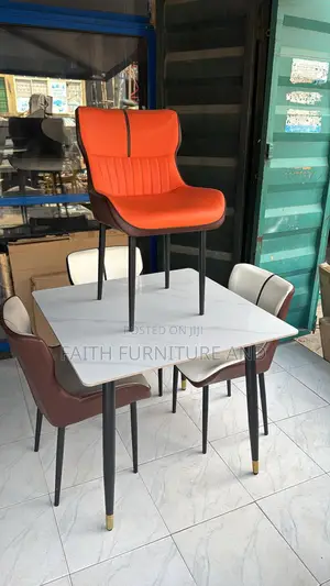 Multicolor 4 Seaters Dining Set