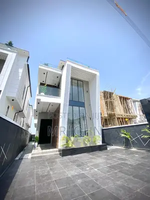 5bdrm House in Mcjedi Pr, Lekki for sale