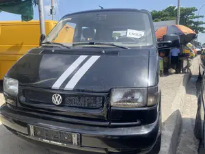 Photo - Volkswagen Transporter 2004 Black