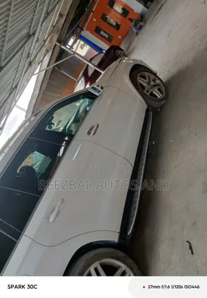 Mercedes-Benz GL-Class 550 2016 White